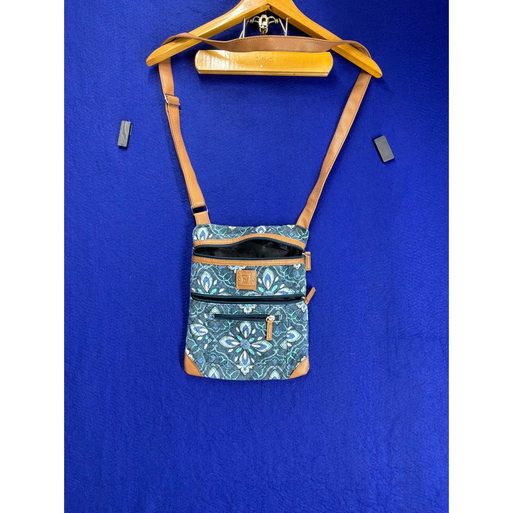Boho Womens Stone Mountain Quilted‎ Crossbody Bag Small Blue Teal Floral